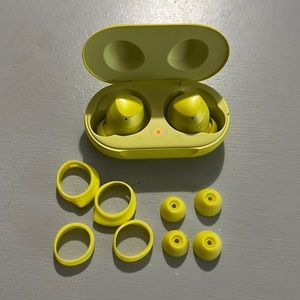 Samsung Galaxy Buds, Sound by AKG, Bluetooth